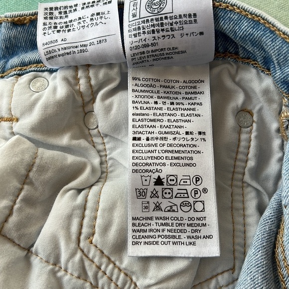 Levi’s 501 High Rise Cut Off Jean Shorts Light Wash Button Fly - Picture 9 of 13